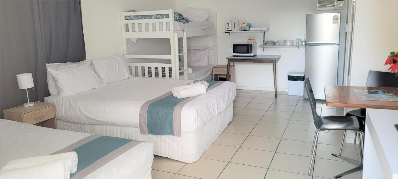 Motel Aqua Blue *