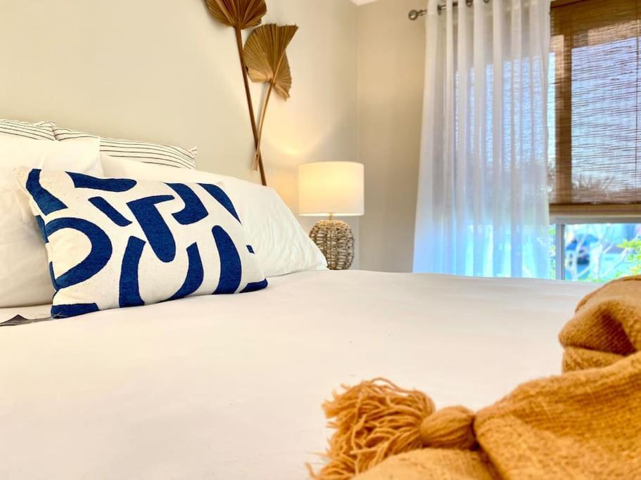 Holiday home Oasis By The Pool, Thrilling Themeparks.