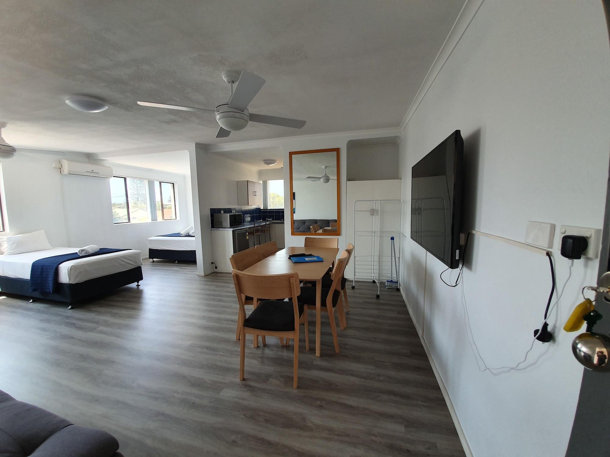 Montego Mermaid 3* Gold Coast
