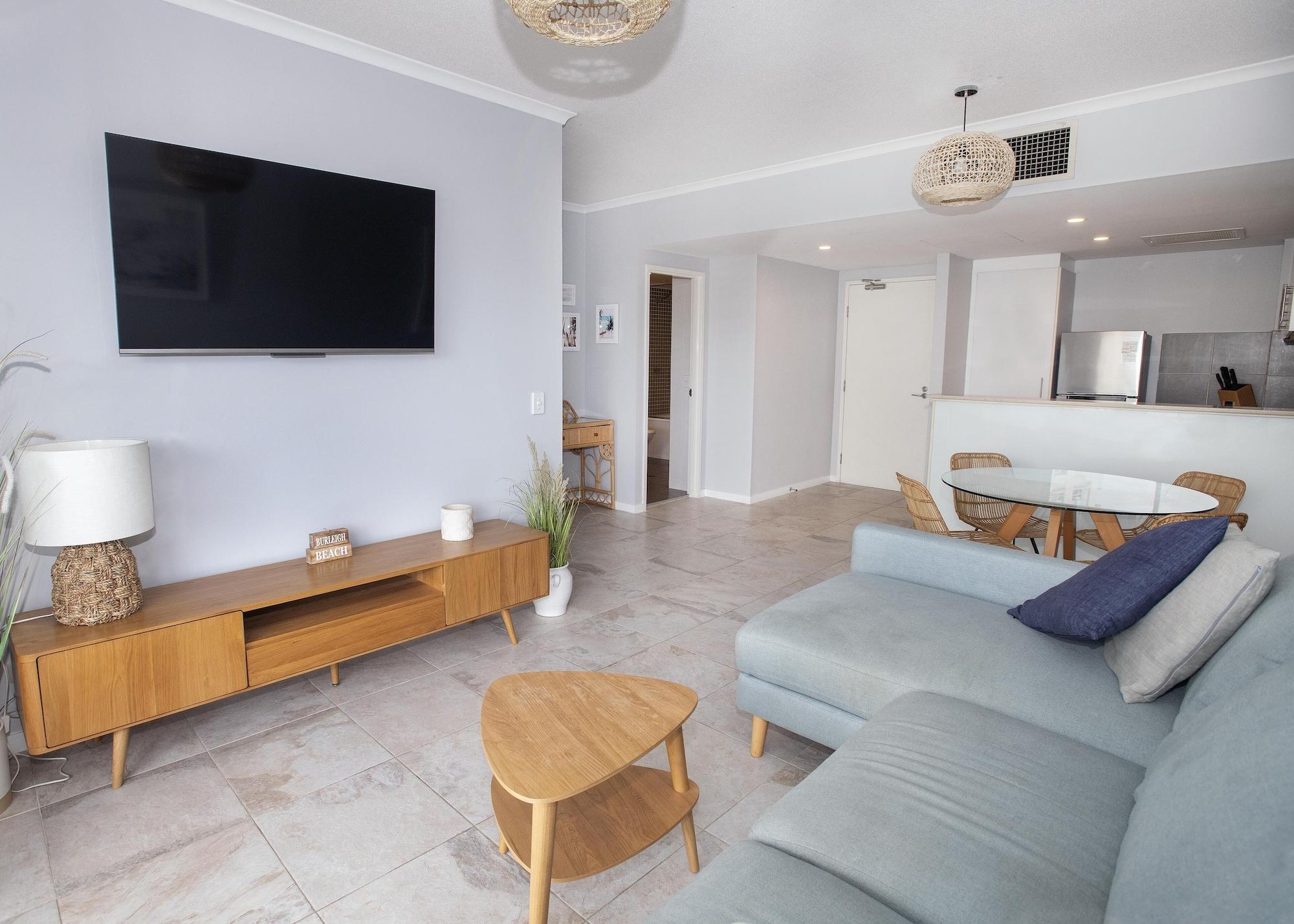 Swell Burleigh Heads Resort 4*