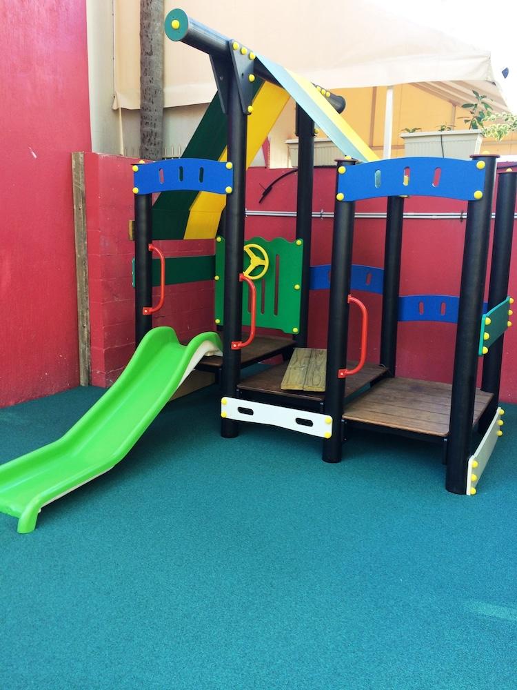 Enderley Gardens 3* Gold Coast