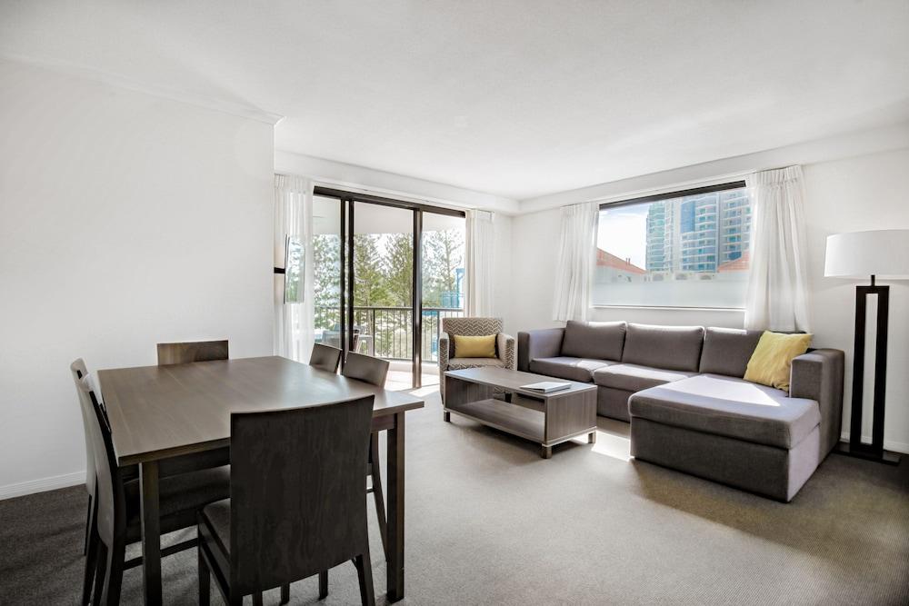Mantra Coolangatta 4*