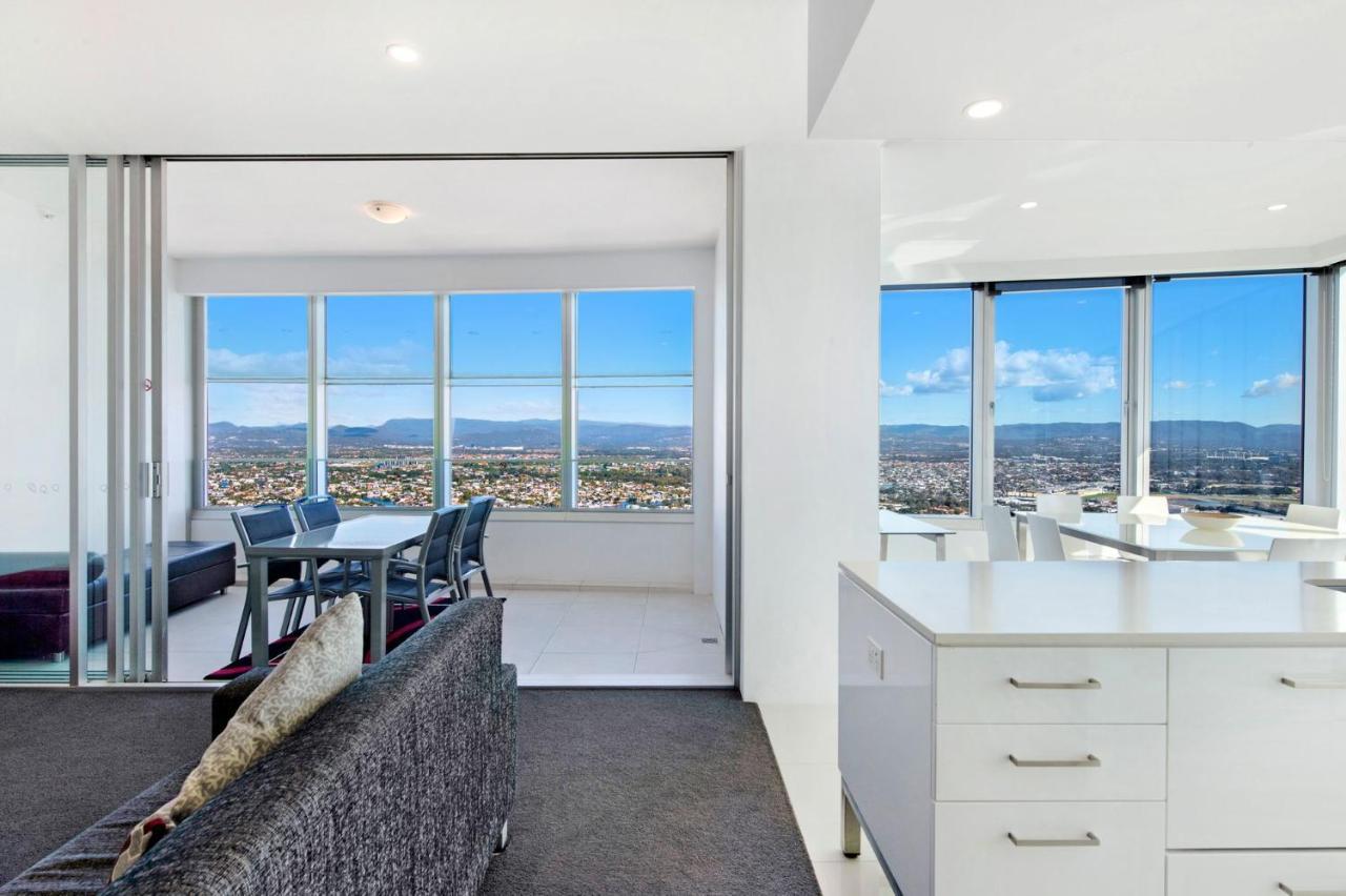 Apartment Stunning 2 Bedroom Ocean Views - Coasthm *