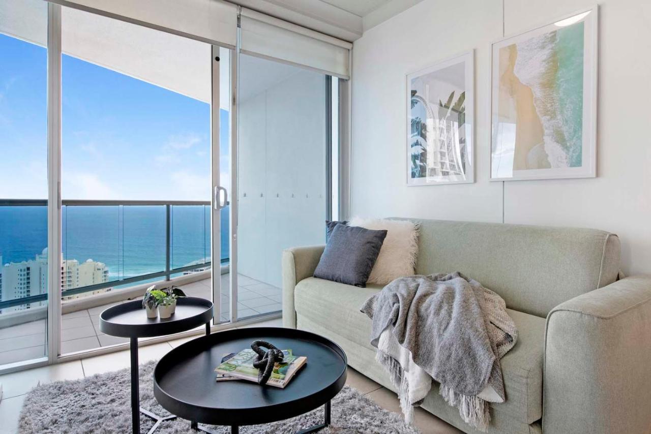 High Floor - Chevron Renaissance - Self Contained & Privately Managed - Wow Gold Coast