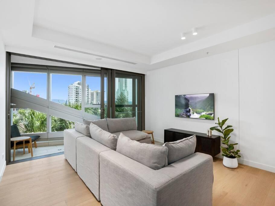 Jewel Private Beachfront Residences Apartment Gold Coast