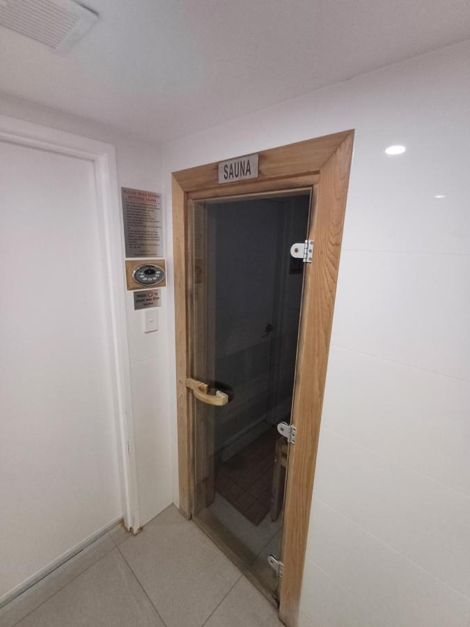 Imperial Surf Private * Gold Coast