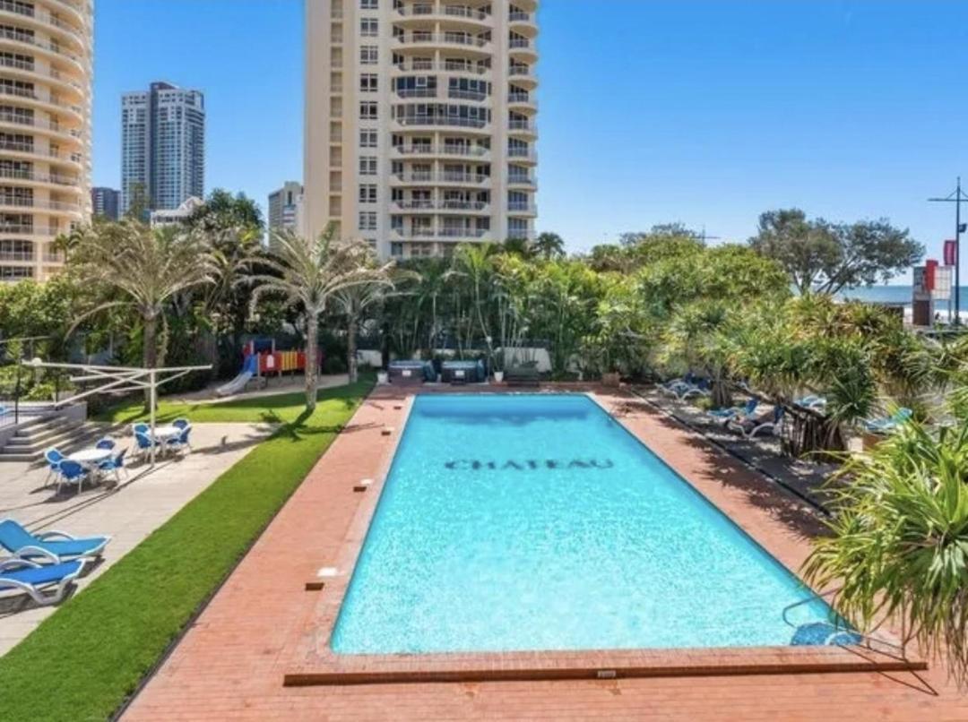 Beachfront * Gold Coast