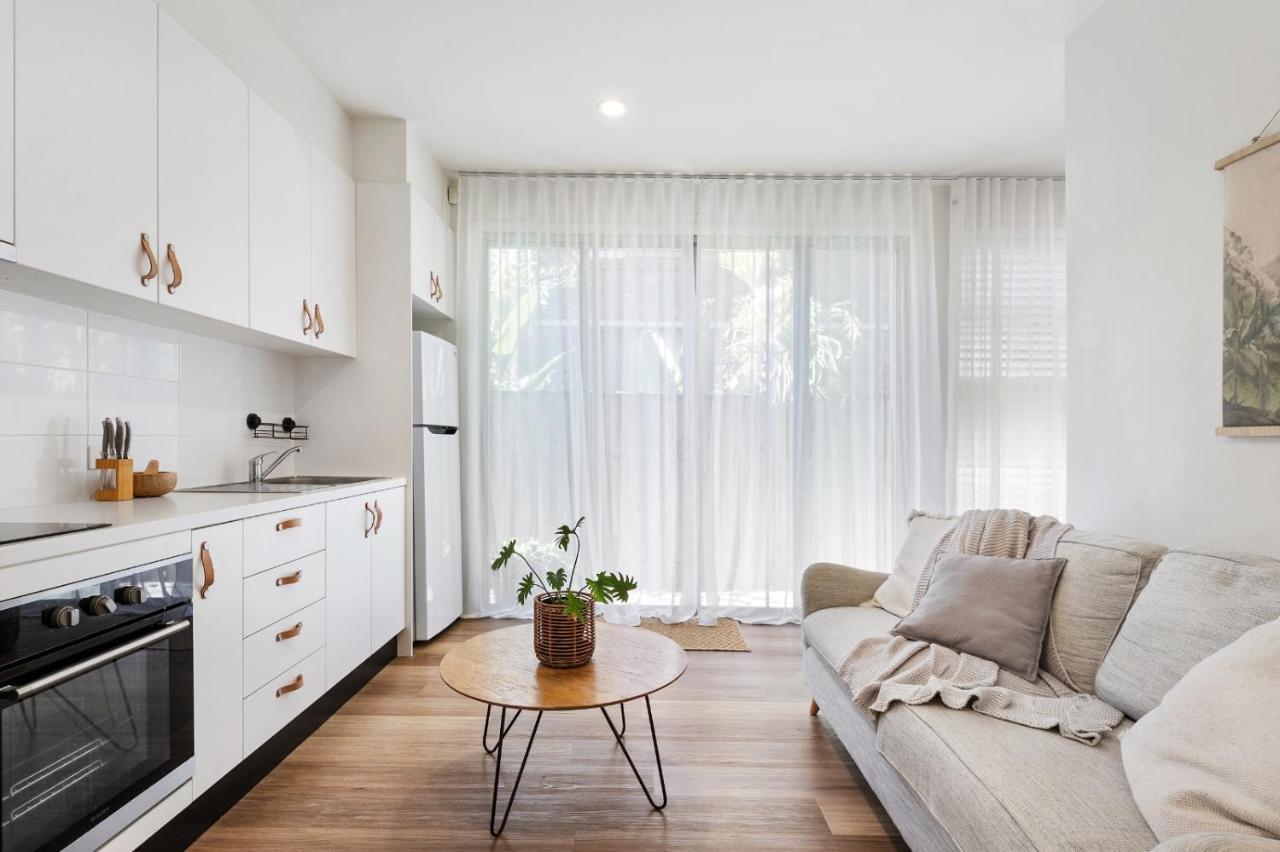 Currumbin 1 Bedroom - Steps From The Beach! Apartment Gold Coast