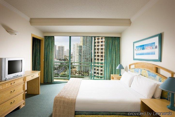 Mantra Crown Towers 4*