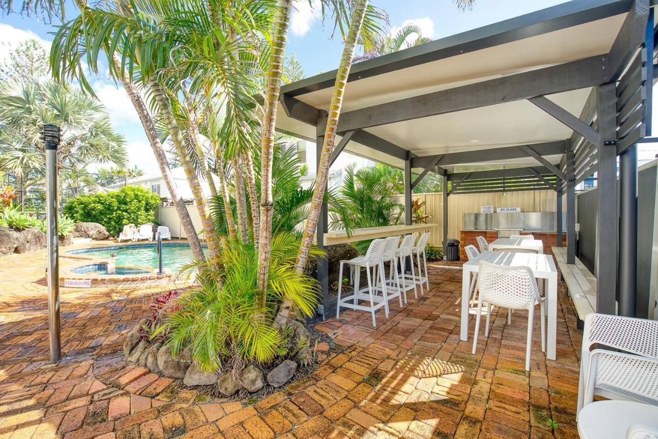 Seascape Sanctuary - Palm Resort-style Bliss
