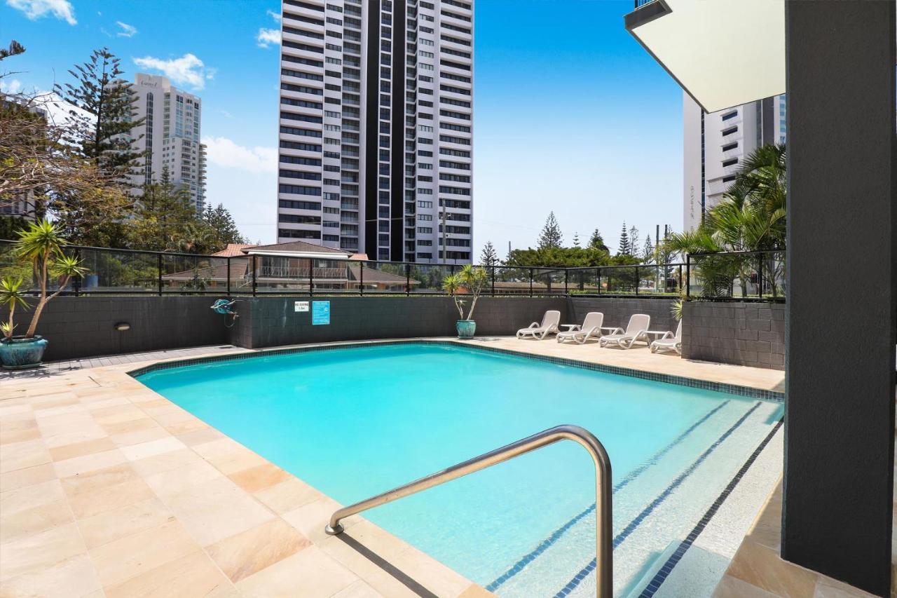 Apartamento Relaxing One Bedroom In The Heart Of Broadbeach - Cafe Onsite - Free Parking-pool-tennis-sauna