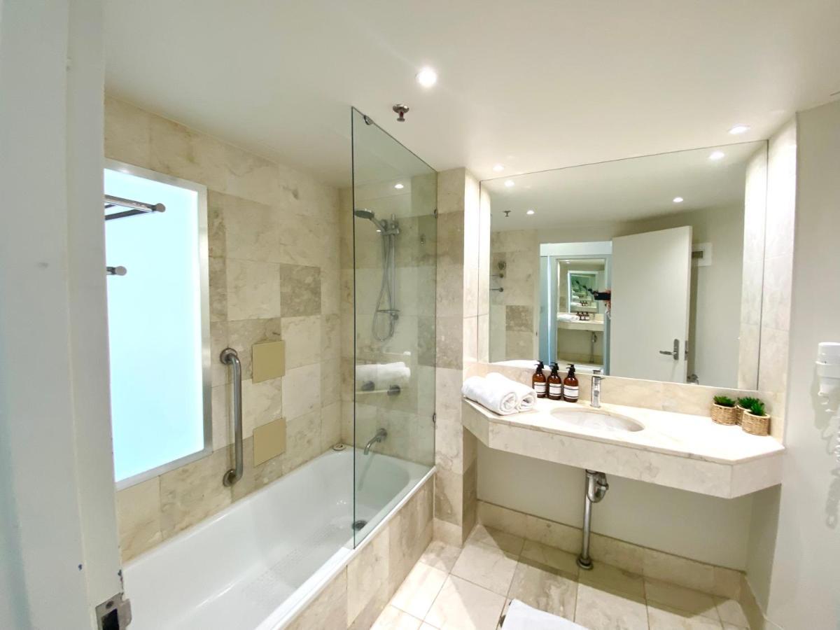 High Floor Ocean View King With Free Wi-fi