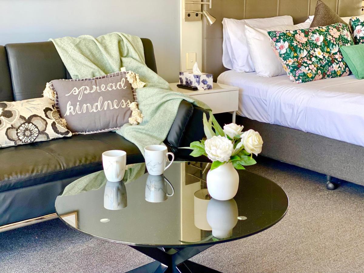 Apartment High Floor Ocean View King With Free Wi-fi Gold Coast