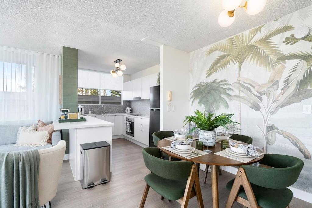 Beachfront Bliss 2 Bd Broadbeach * Gold Coast
