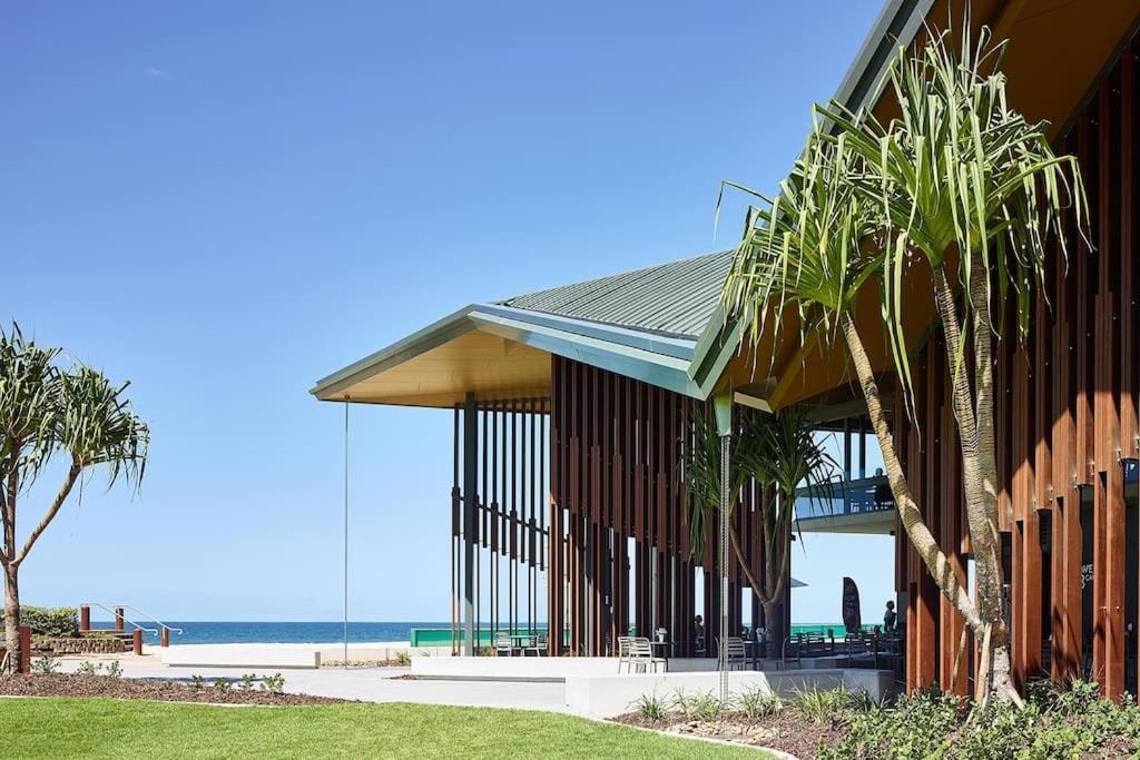 Apartment Beachfront Bliss 2 Bd Broadbeach Gold Coast