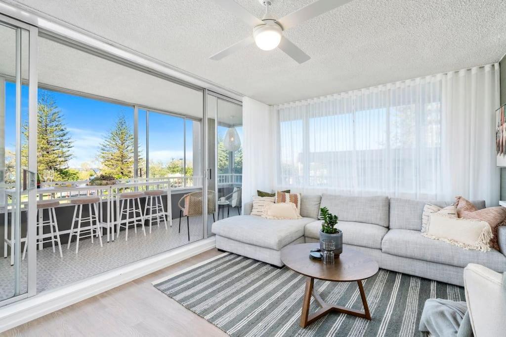 Beachfront Bliss 2 Bd Broadbeach * Gold Coast