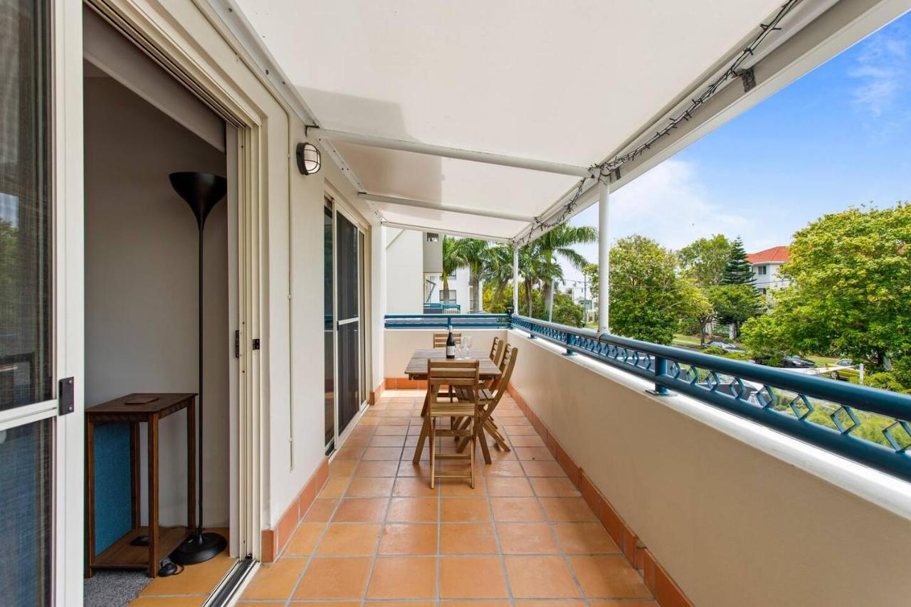 Deja Blue - Sunny Surfers Getaway On Chevron Island Apartment Gold Coast
