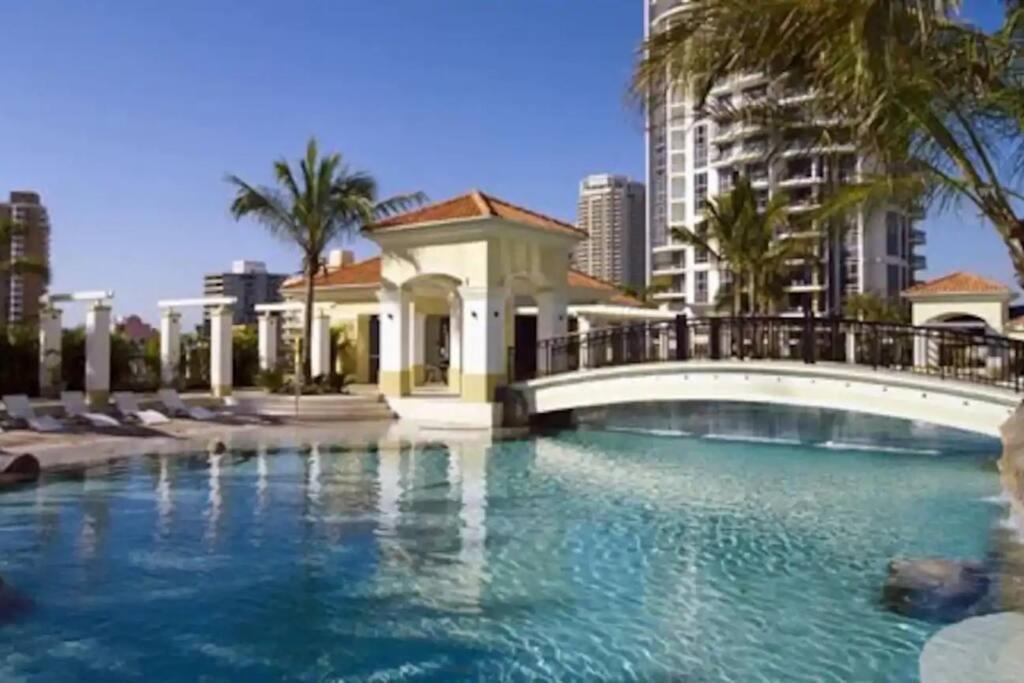 Apartment Chevron Renaissance 2br W/ Lovely Views