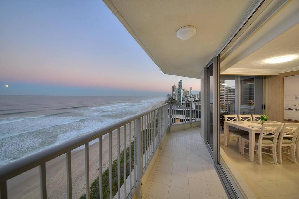 Apartment Spectacular Luxury Beachfront *