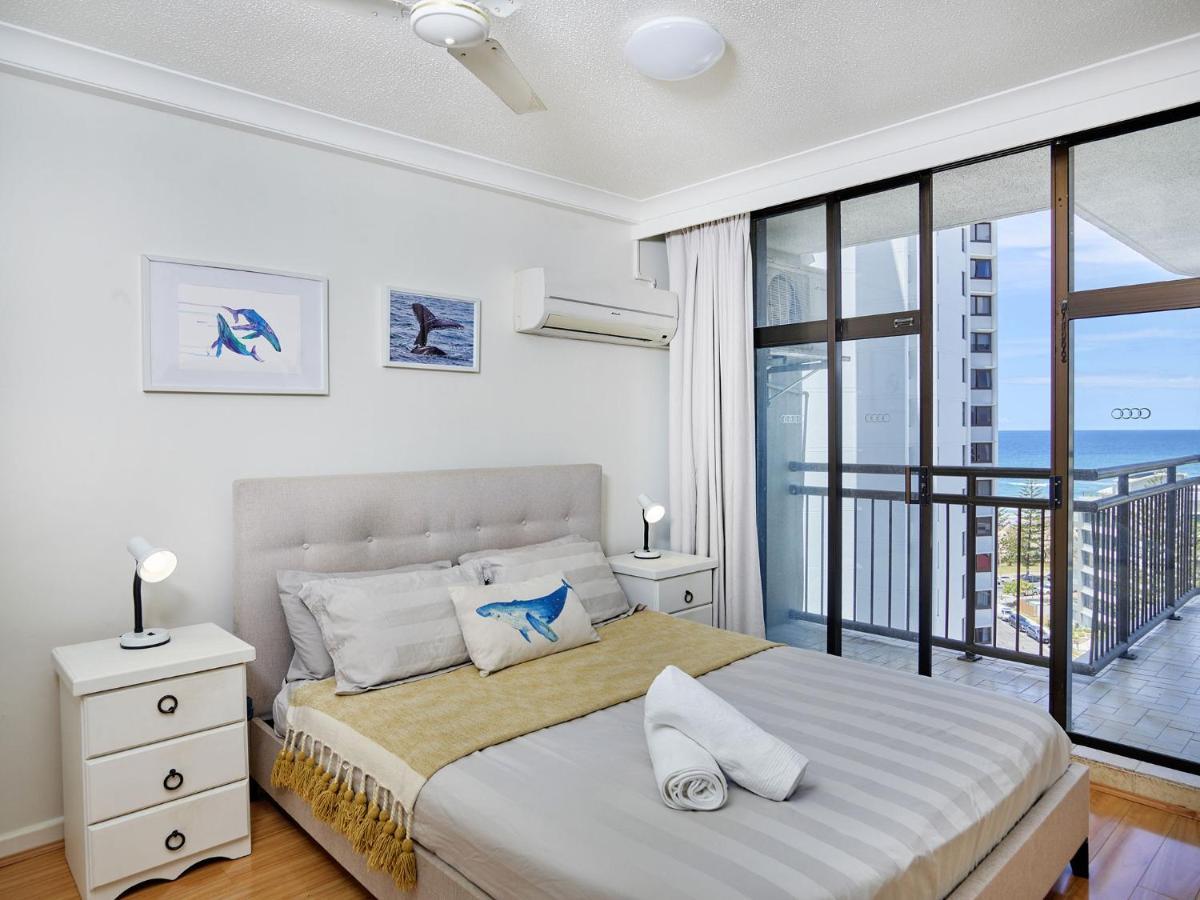 Apartment Surfers Paradise Beachcomber Gold Coast