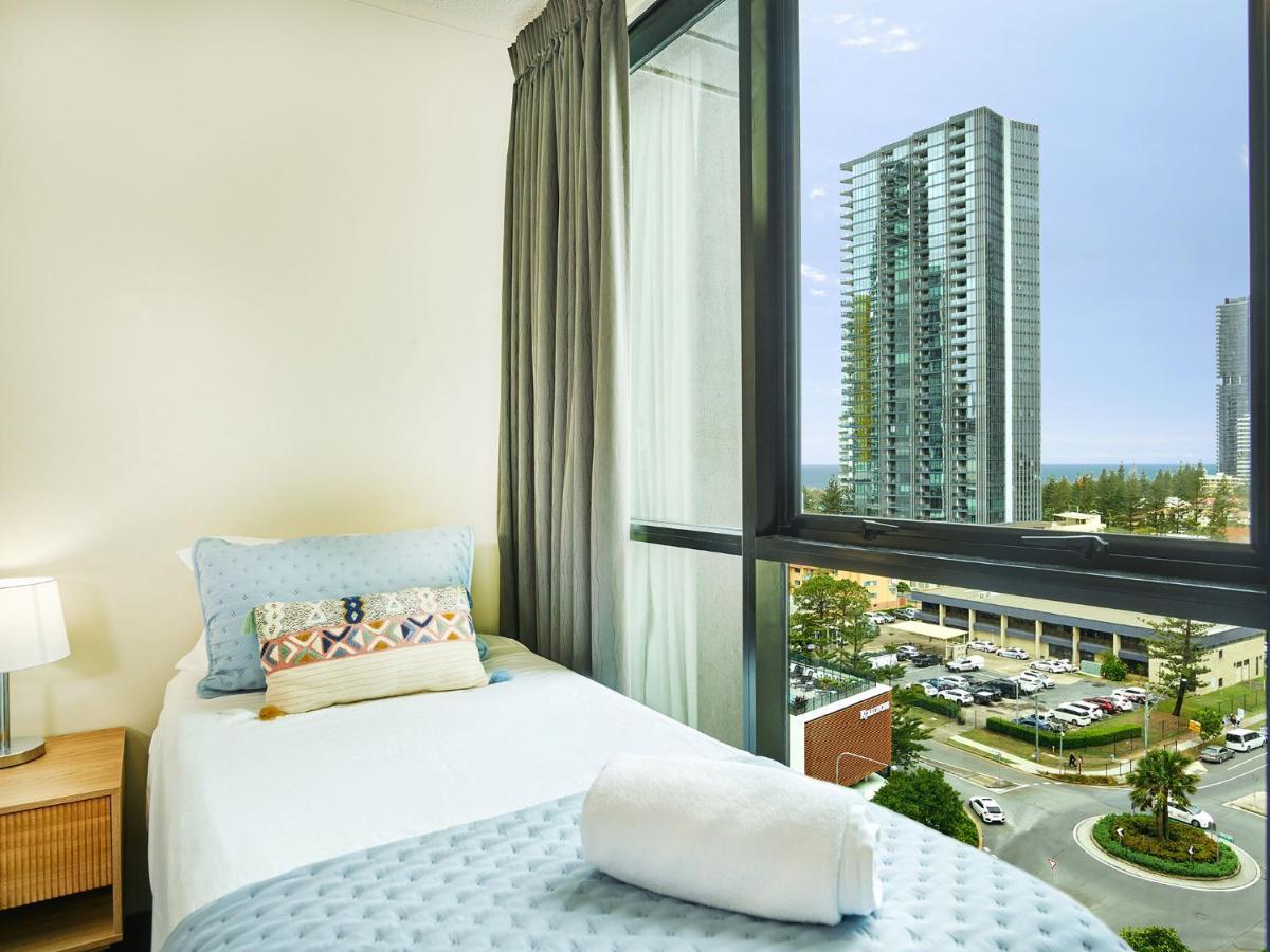 Broadbeach On The Park 2-bedroom Gold Coast