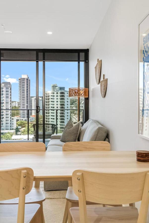 Apartment 'azure Alcove' A Stylish Haven In Burleigh's Embrace