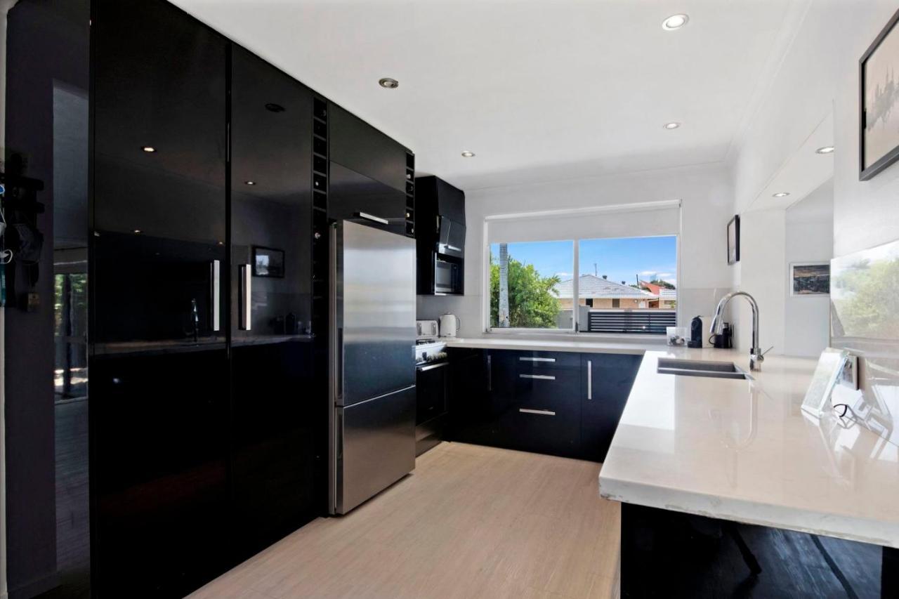 Villa Tranquil Scape-villa With Pool By Premium