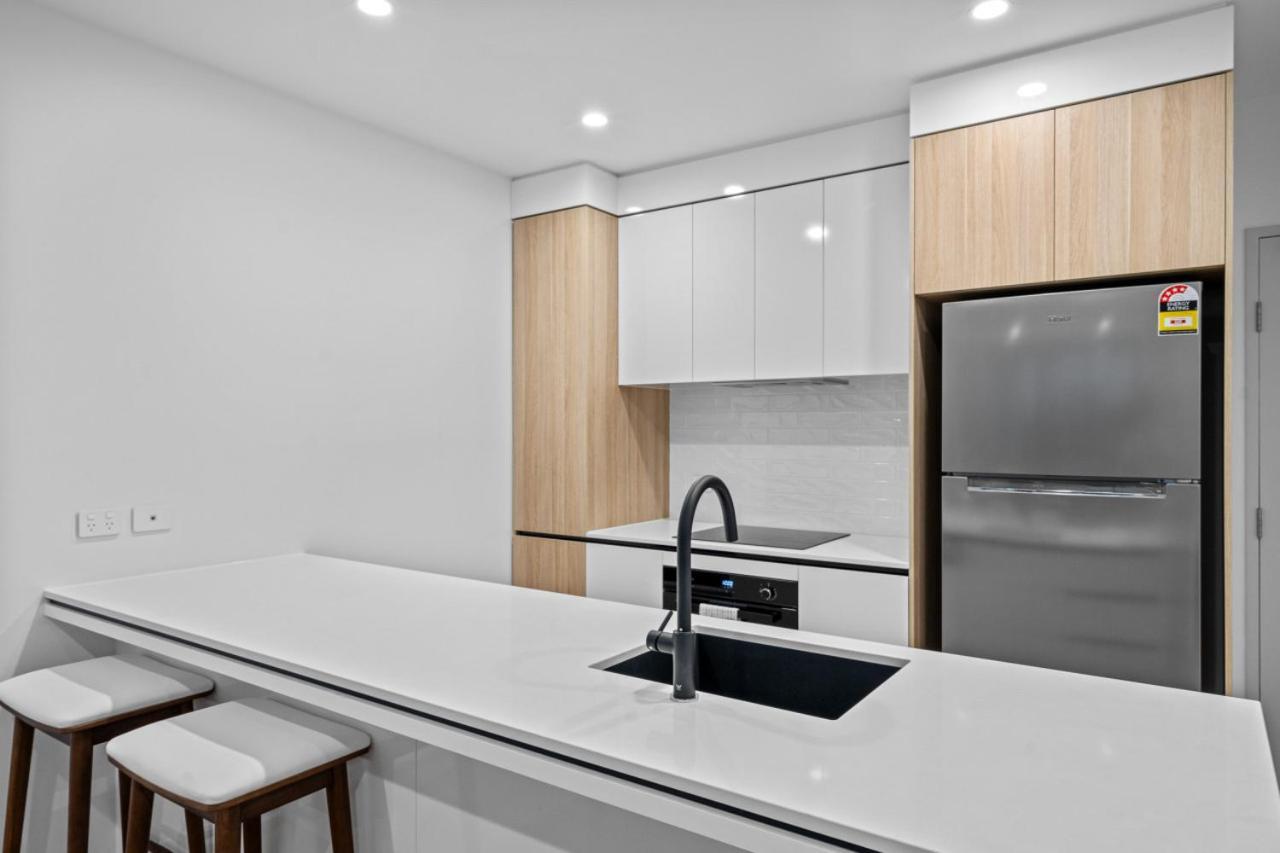 The Riverview - Brand New Modern 2br With King Bed, Parking & Pool Apartamento Gold Coast