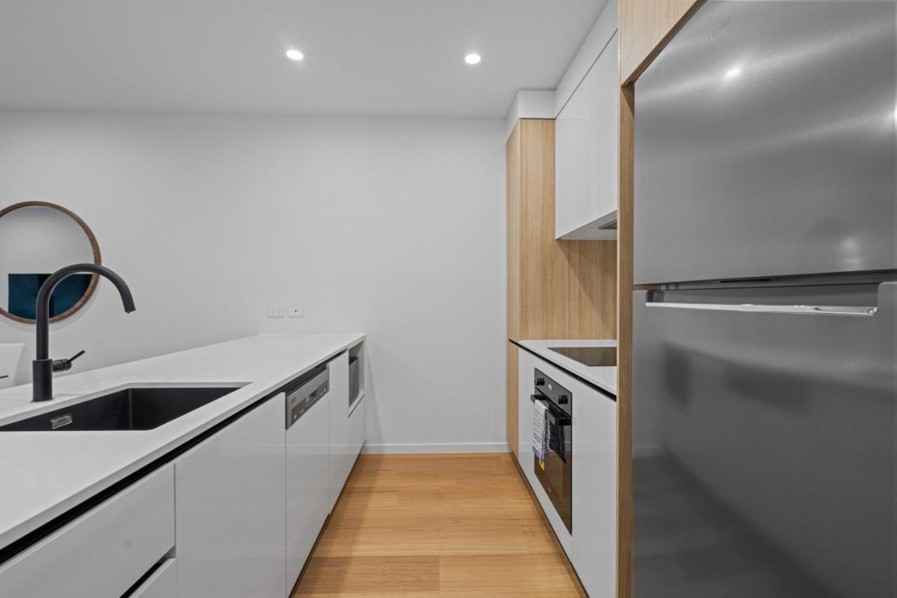 Apartamento The Riverview - Brand New Modern 2br With King Bed, Parking & Pool Gold Coast