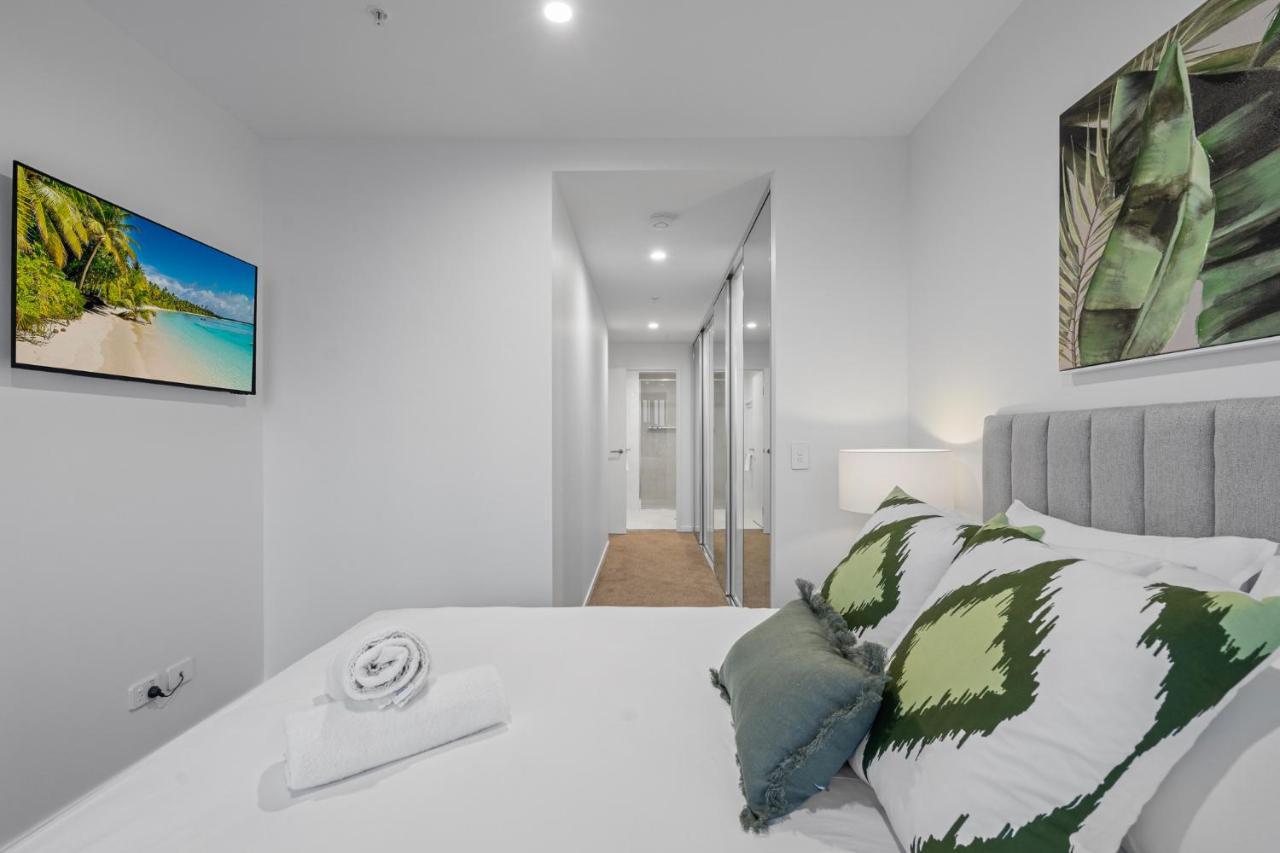 Apartamento The Riverview - Brand New Modern 2br With King Bed, Parking & Pool Gold Coast