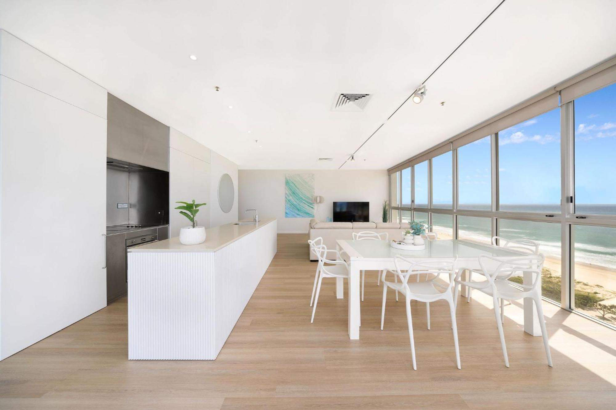 Ultiqa Air On Broadbeach Aparthotel