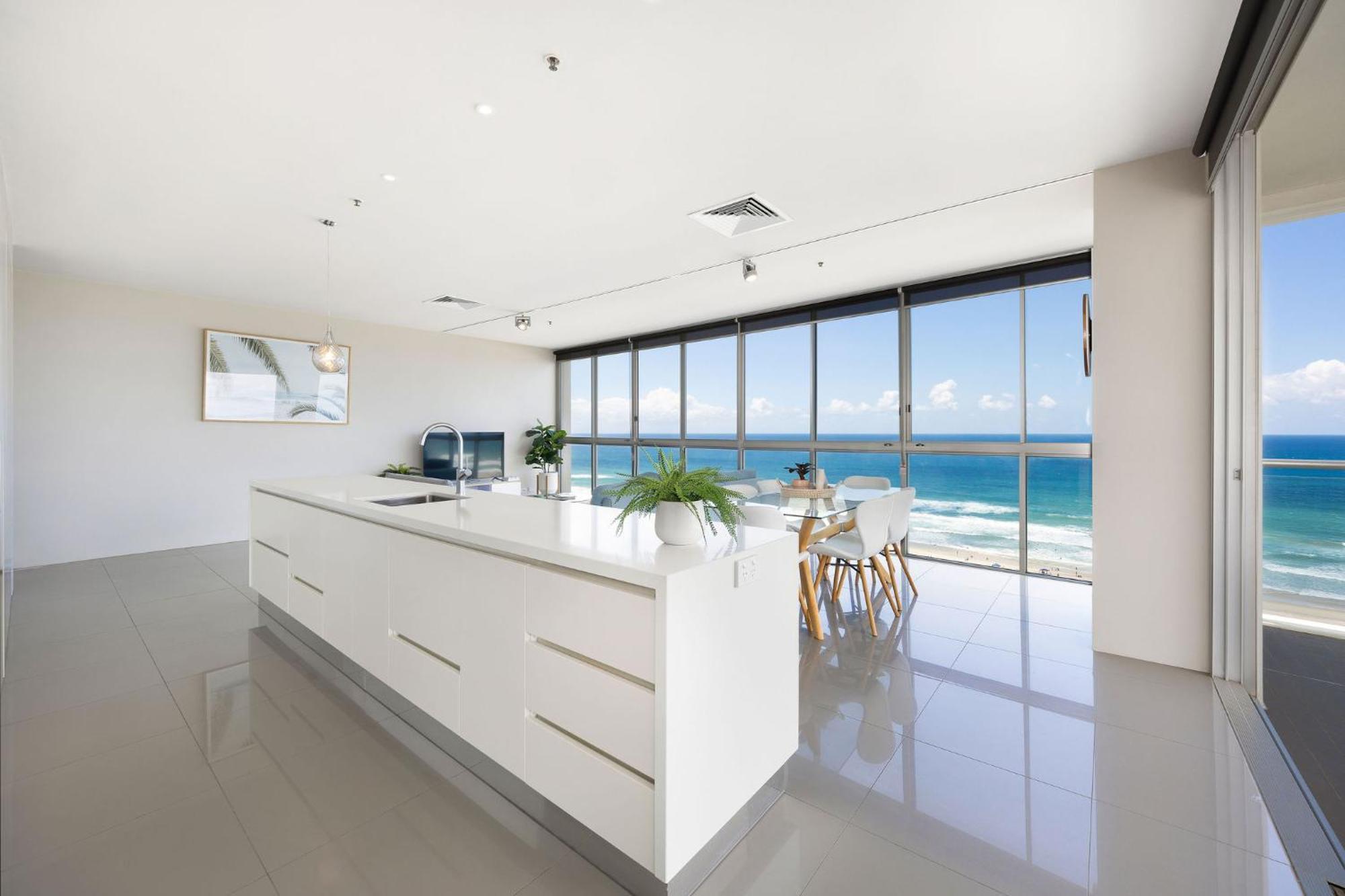 Ultiqa Air On Broadbeach Aparthotel