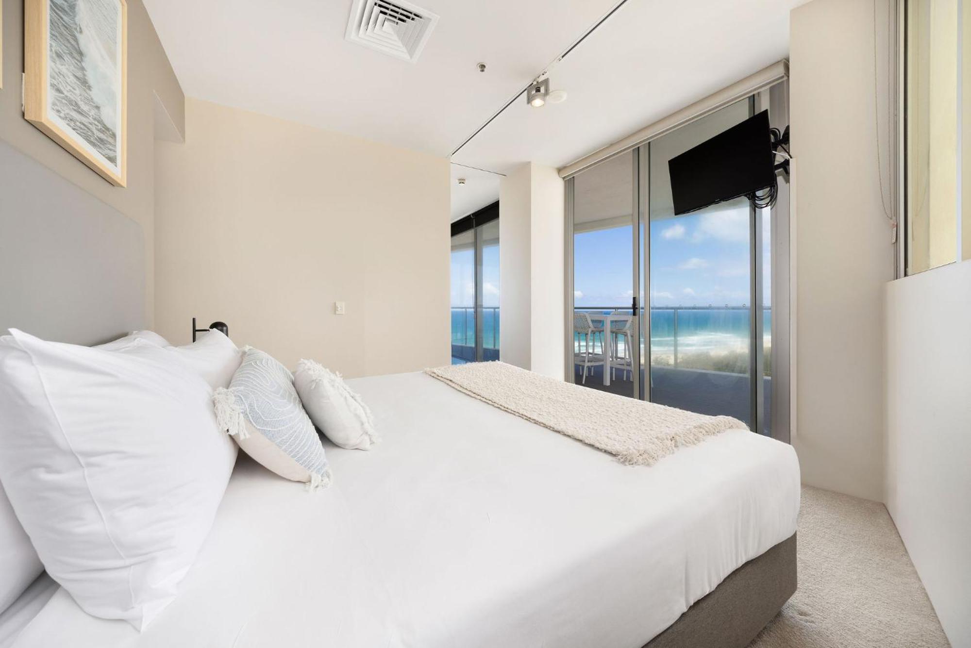 Ultiqa Air On Broadbeach Aparthotel Gold Coast