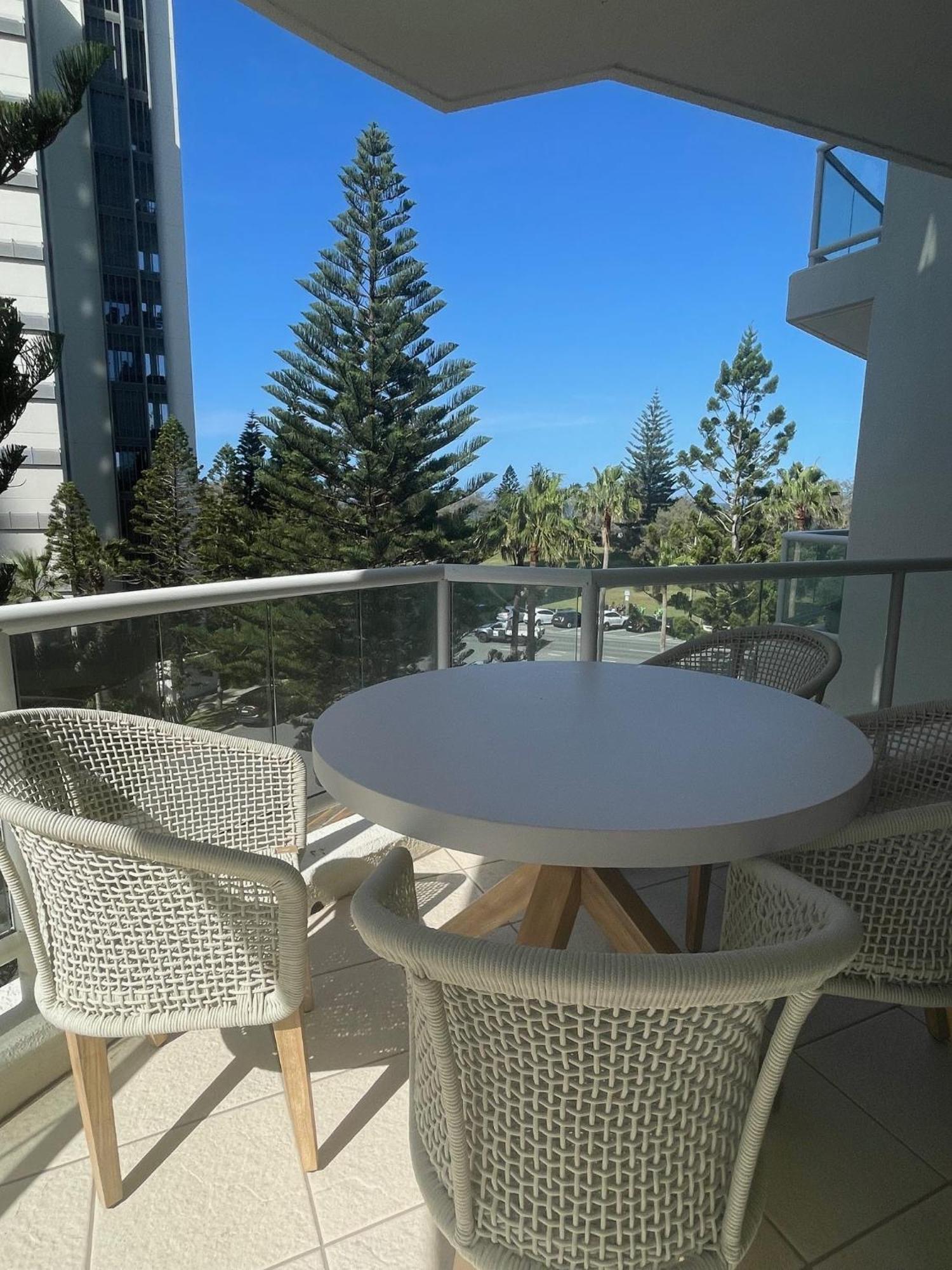 Carmel By The Sea 4*