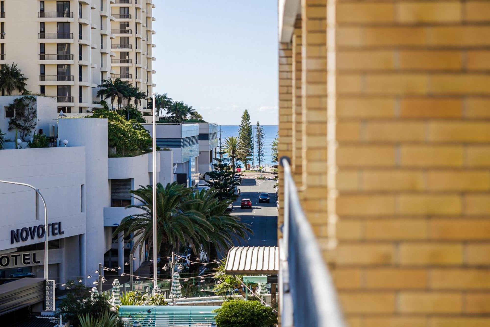 Bunk Surfers Paradise International Backpacker (adults Only)