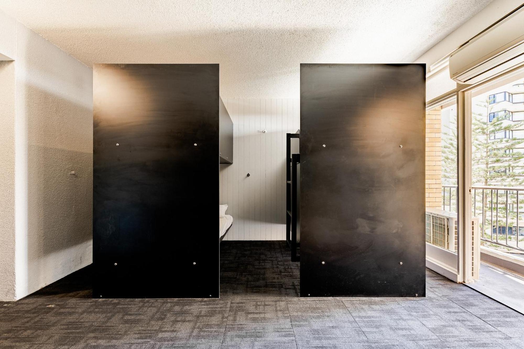 Hostel Bunk Surfers Paradise International Backpacker (adults Only) Gold Coast