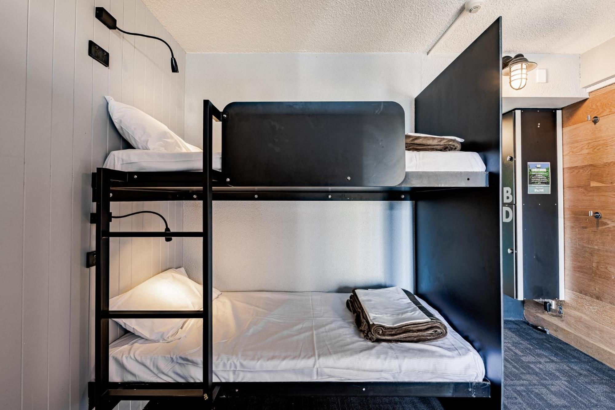 Hostel Bunk Surfers Paradise International Backpacker (adults Only) Gold Coast