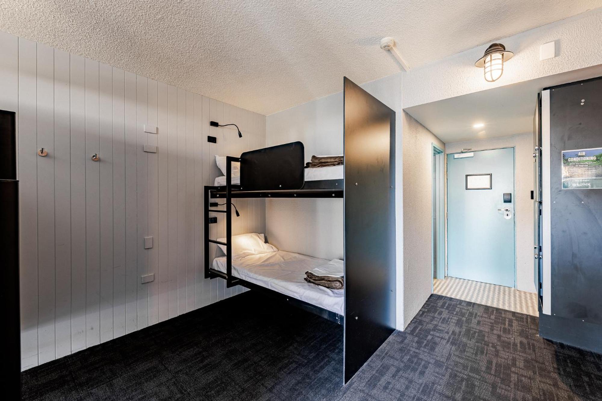 Bunk Surfers Paradise International Backpacker (adults Only) Hostel