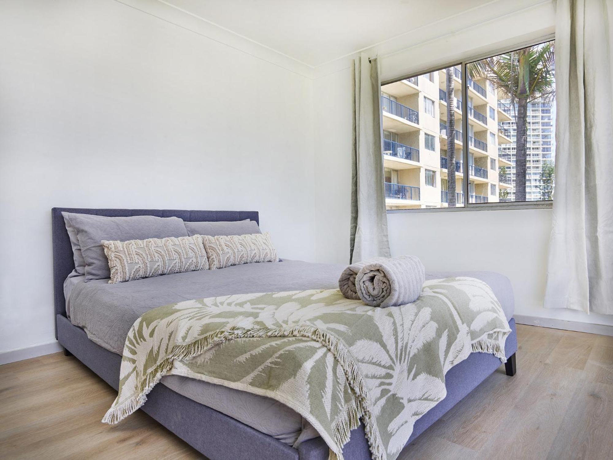Affordable In The Heart Of Surfers Paradise Apartment Gold Coast