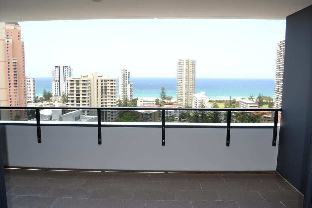 Synergy Broadbeach - Official Aparthotel Gold Coast