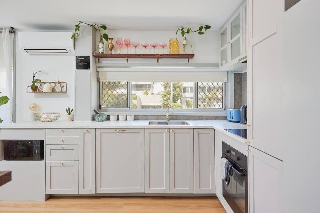 Apartment A Surfers Dream Gold Coast