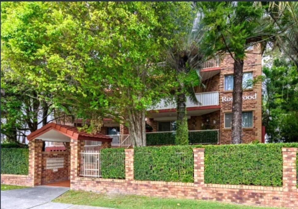 Southport Sykes Crt Gold Coast