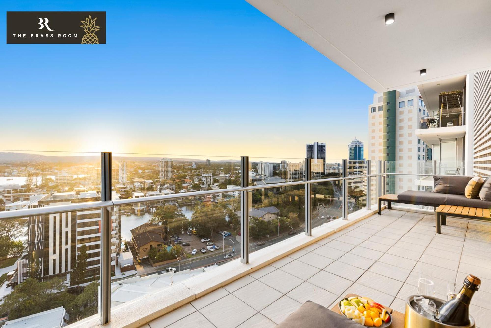 Apartment The Brass Pineapple Surfers Paradise 4217 Gold Coast