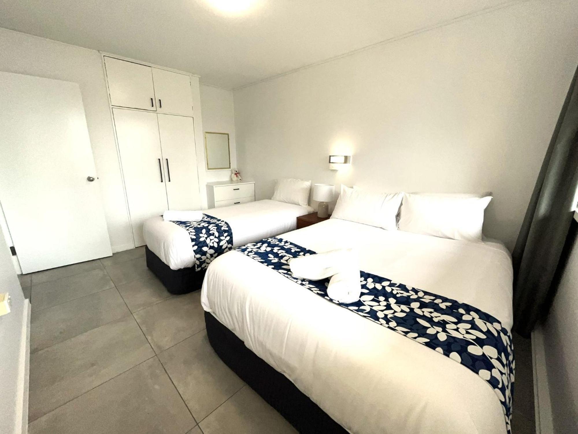 Motel Browns Broadbeach 3*