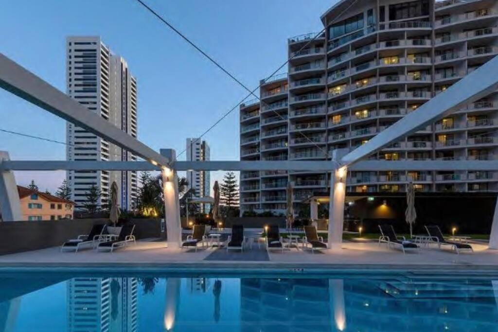 Apartment Oceanview Living Gold Coast