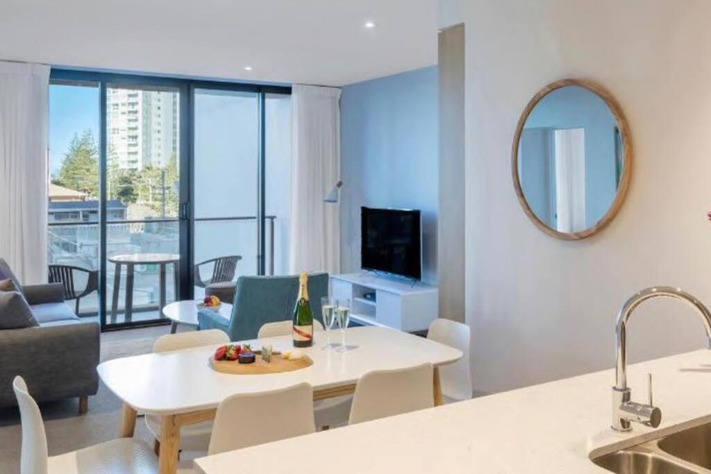Oceanview Living Apartment