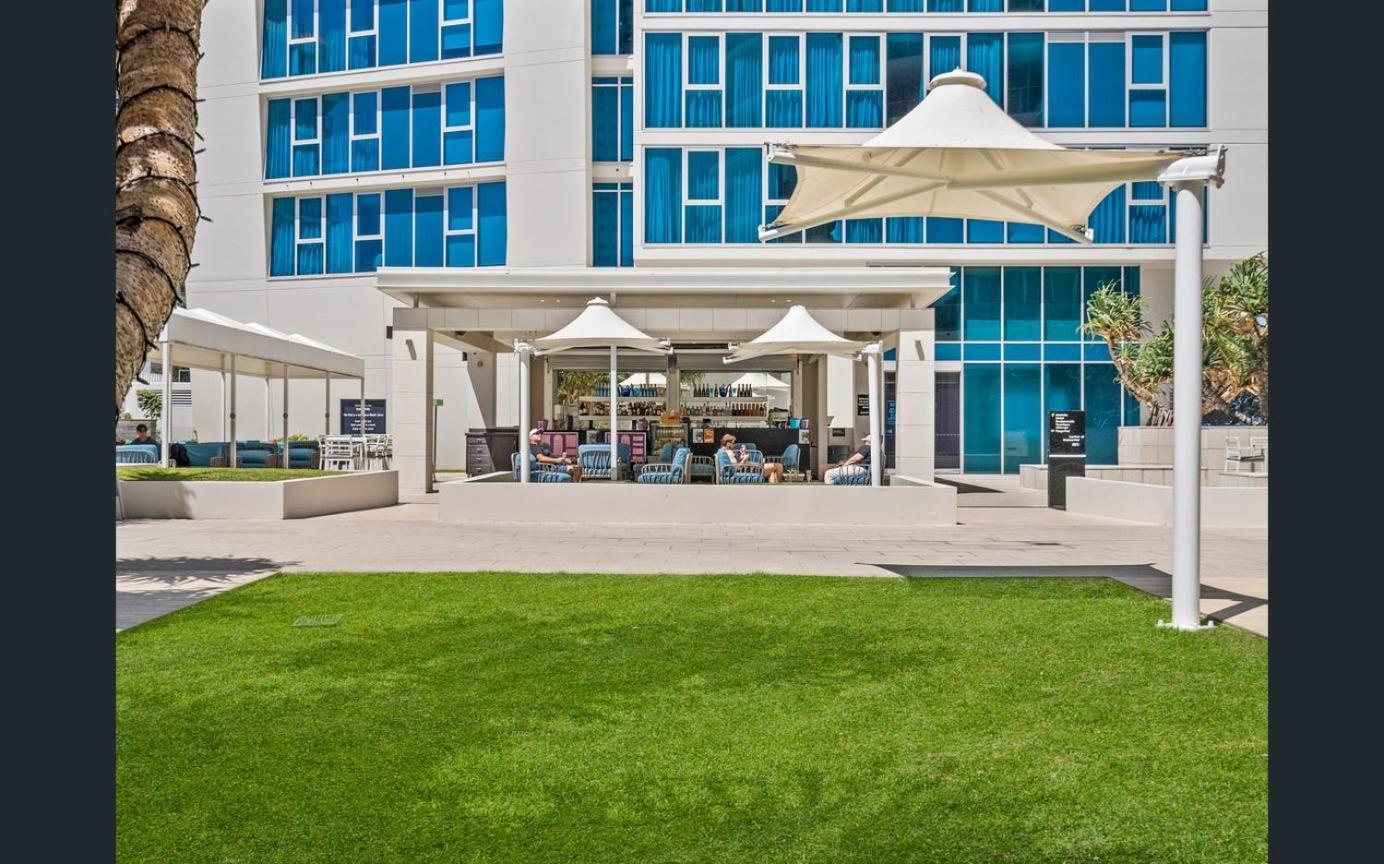 Hilton 2 Bed 2 Bath With Car Park 12704 Apartment *
