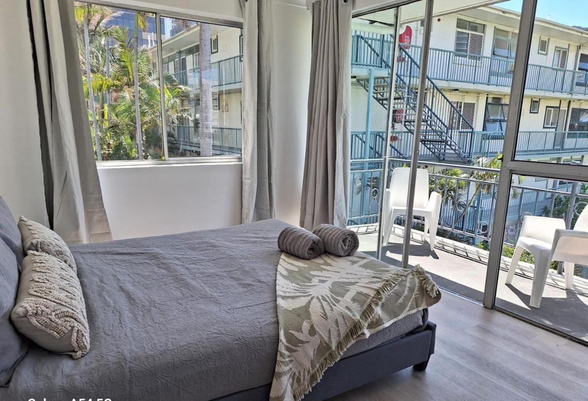 Affordable In The Heart Of Surfers Paradise Apartment *