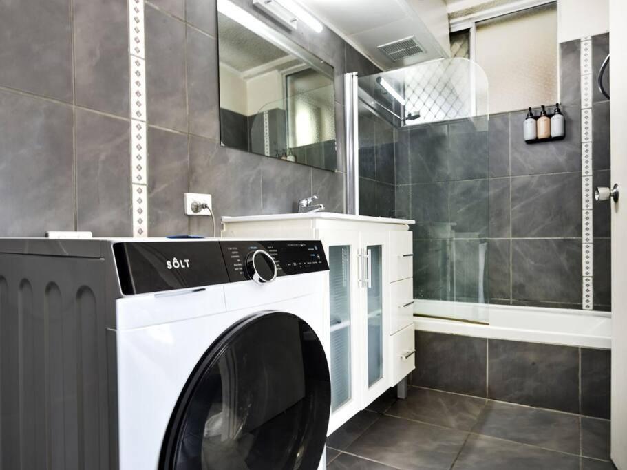 Apartment Broadbeach Hi Ho 2 Bedroom *
