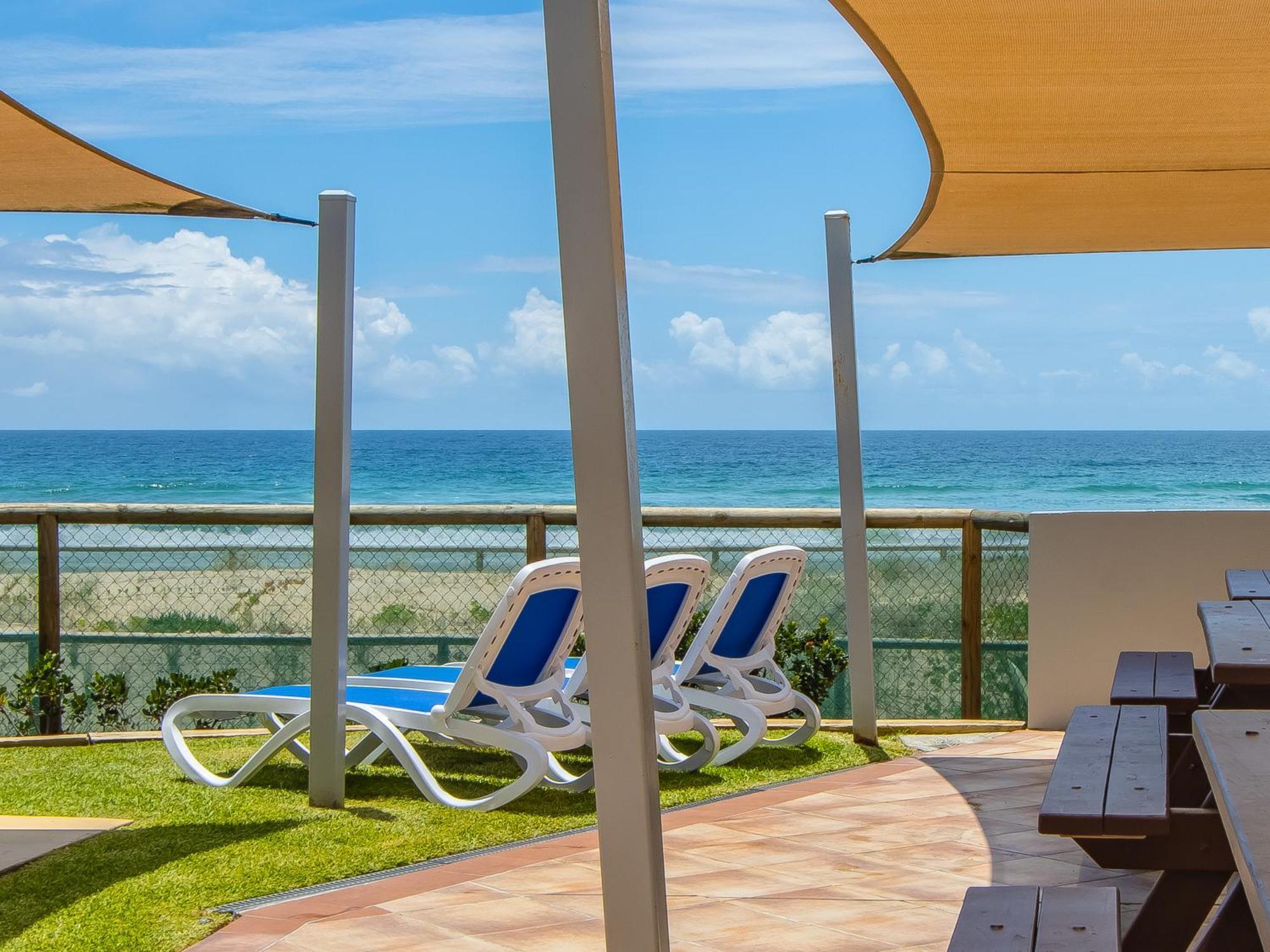 Breakers North Absolute Beachfront - Official Gold Coast